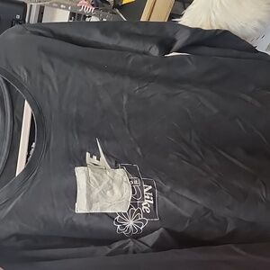 Women's Nike long sleeve tee